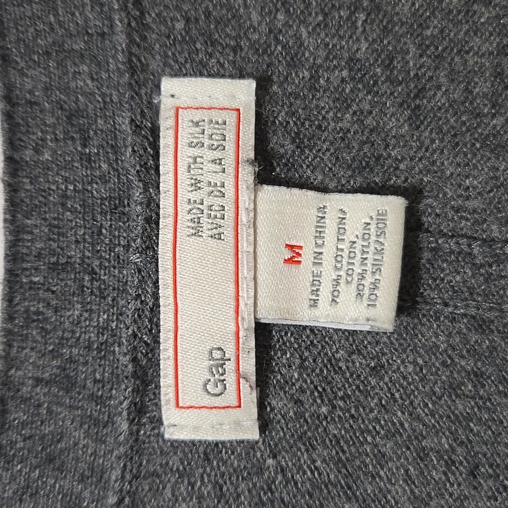 GAP Cardigan - Picture 2 of 3